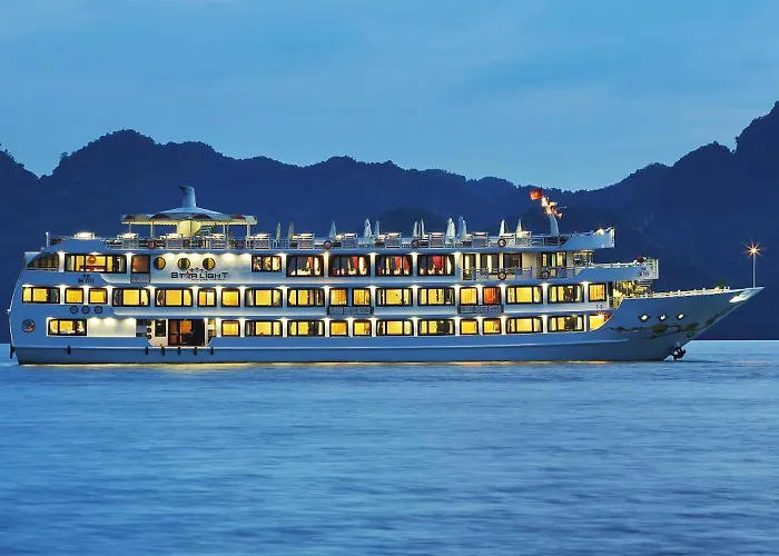 Aurora Cruise 5 Star Bay Hạ Long