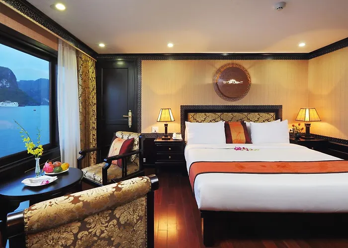 Aurora Cruise 5 Star Bay Hạ Long