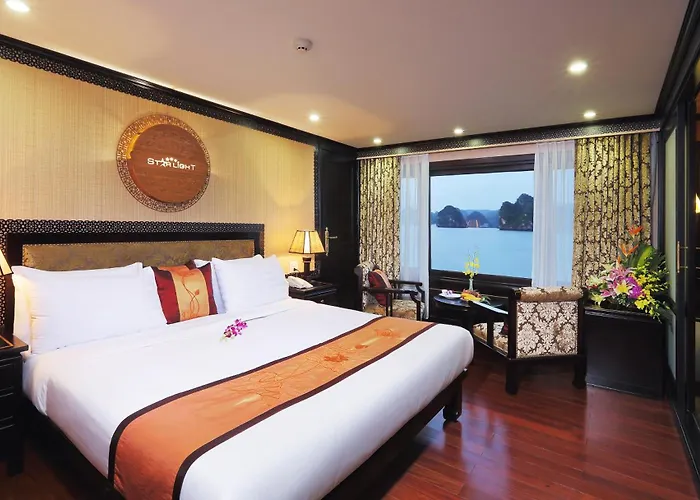 Botel Aurora Cruise 5 Star Bay