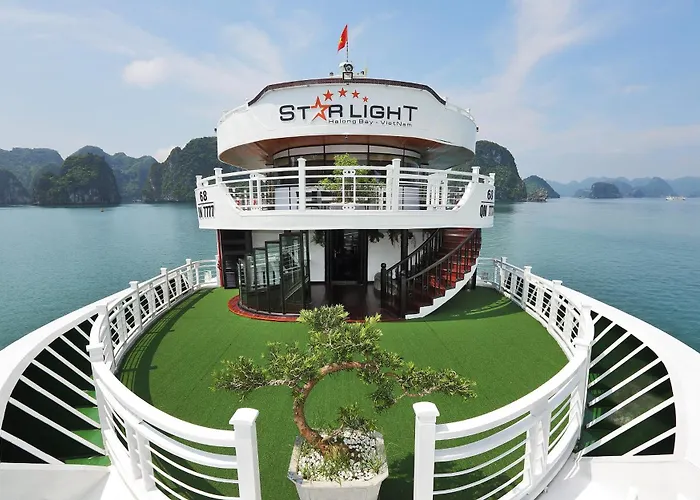 Aurora Cruise 5 Star Bay Botel Hạ Long